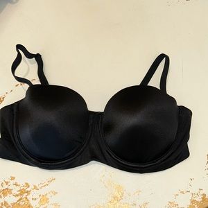 Strapless bra 36B
